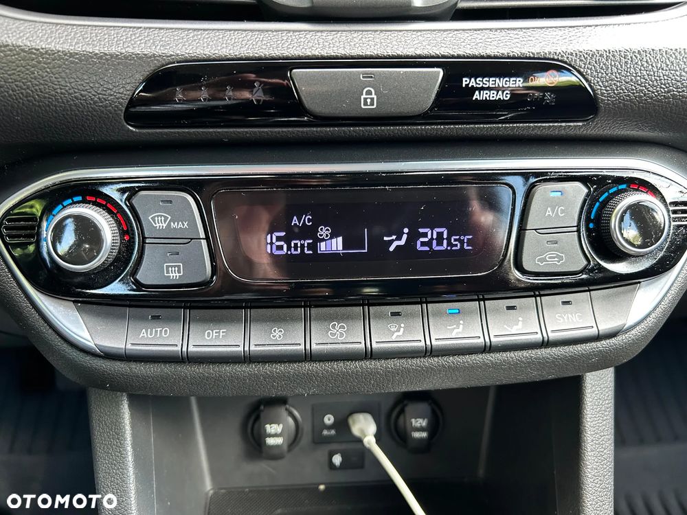 Hyundai i30 1.6 D Comfort - 9
