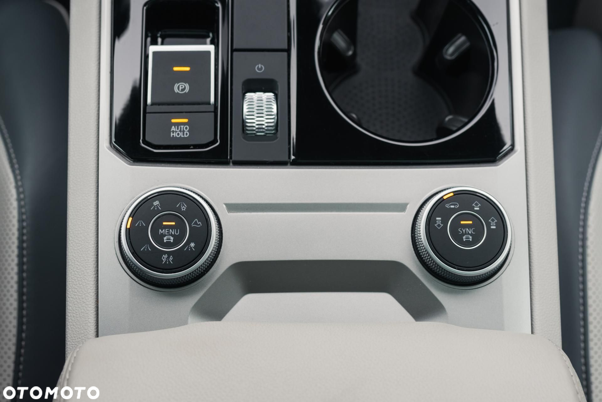 Volkswagen Touareg 3.0 V6 TFSI 4Motion Elegance - 24