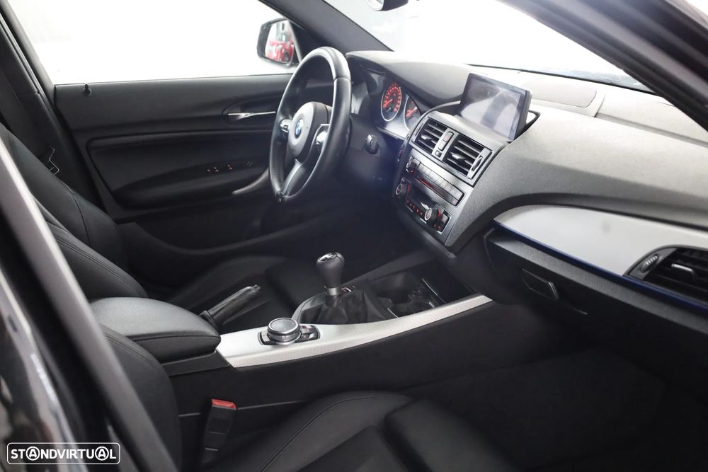 BMW 120 d xDrive Pack M - 17
