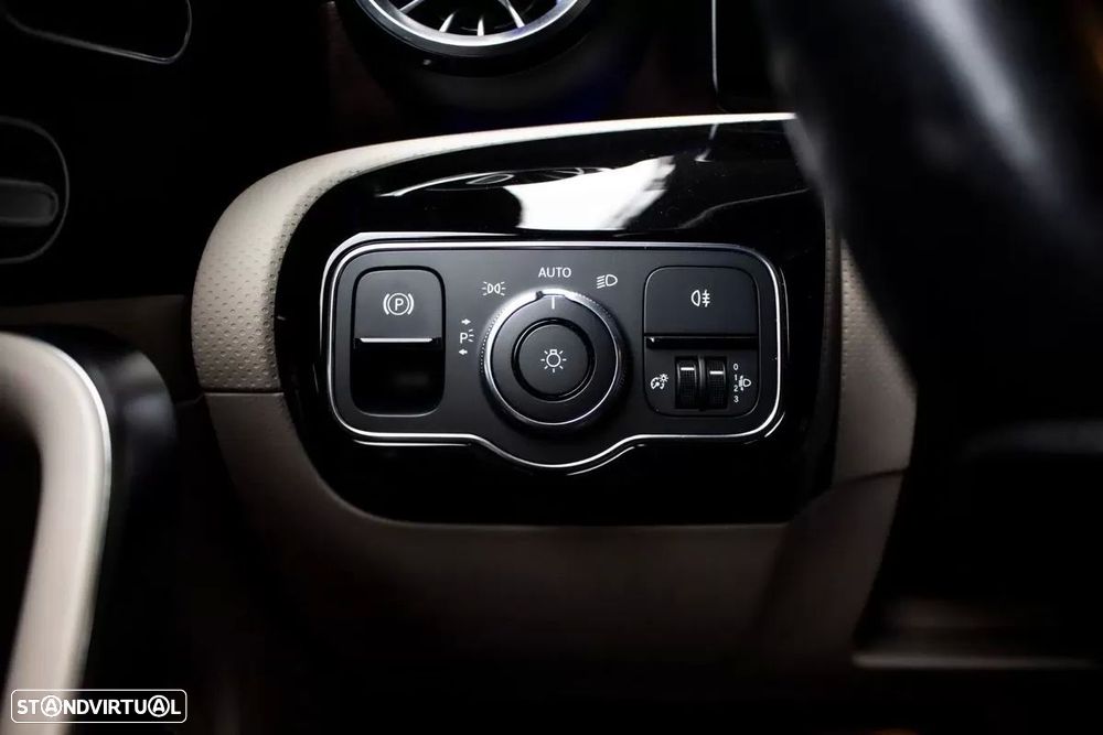 Mercedes-Benz CLA 180 d Progressive Aut. - 21