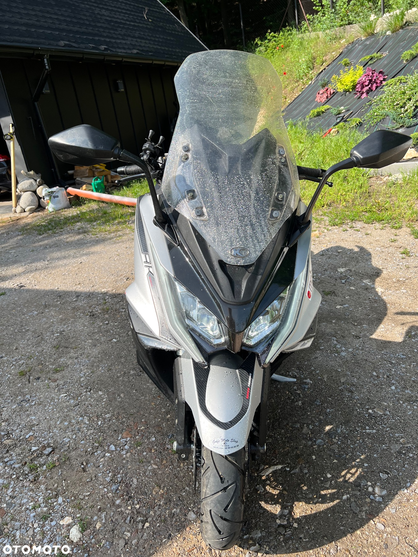 Kymco AK 550 - 8
