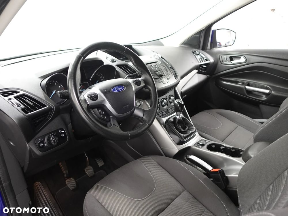 Ford Kuga - 19