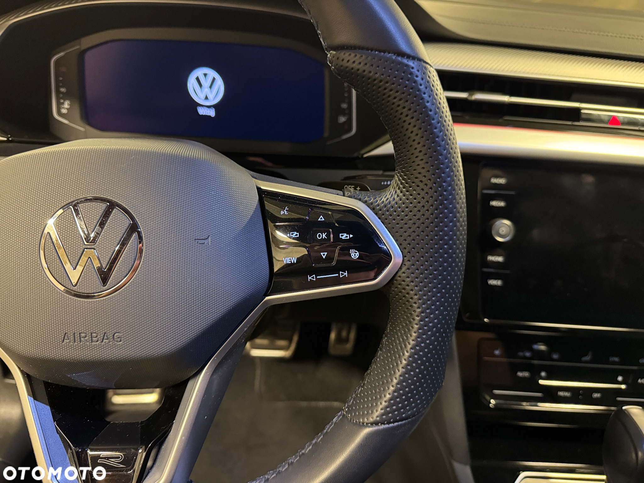 Volkswagen Arteon 2.0 TSI R-Line DSG - 20