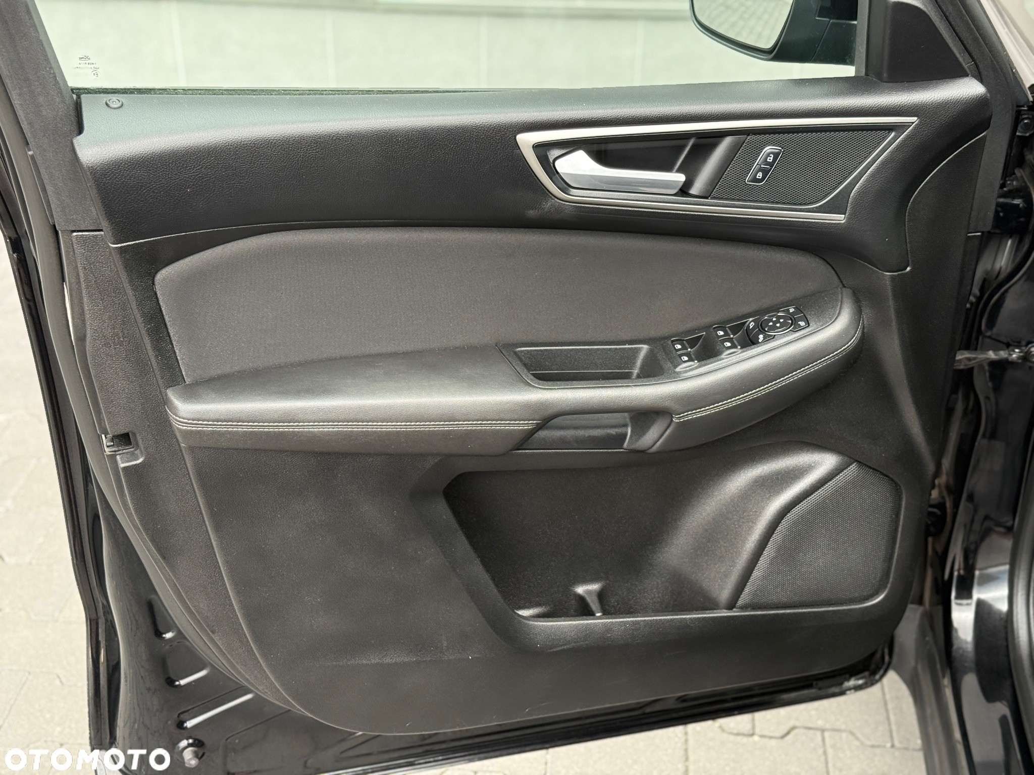 Ford S-Max - 14