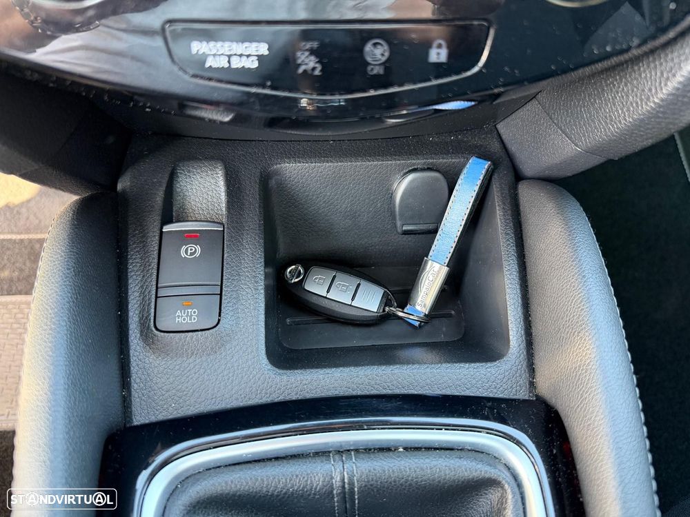 Nissan Qashqai 1.5 dCi N-Connecta 18 - 24