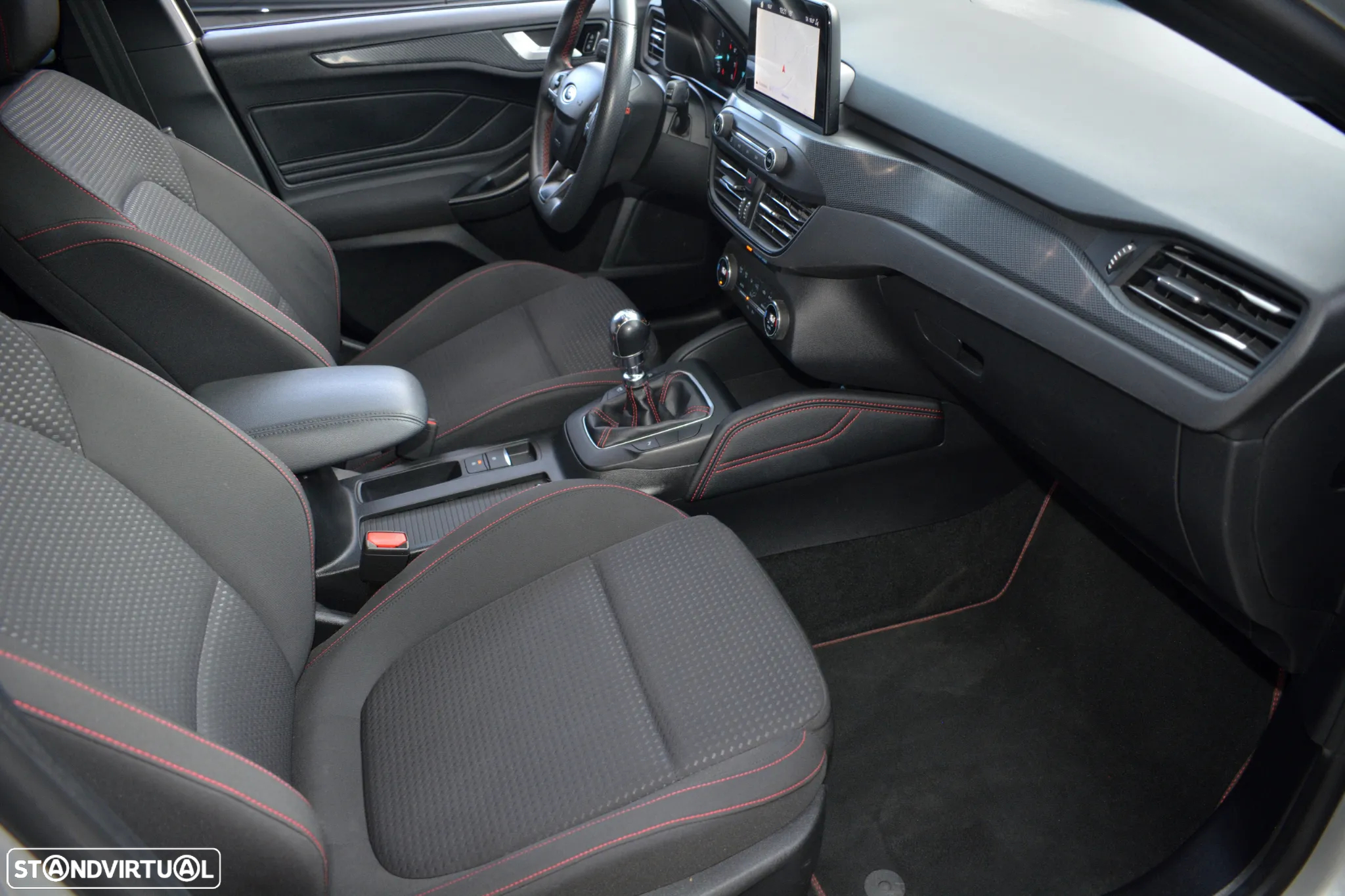 Ford Focus 1.0 EcoBoost ST-Line - 17