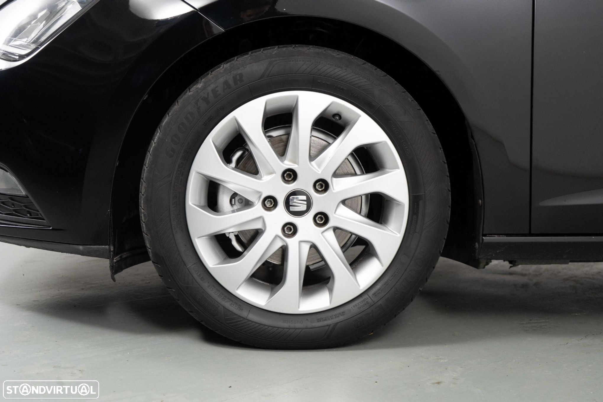 SEAT Leon ST 1.6 TDI Reference Ecomotive - 17
