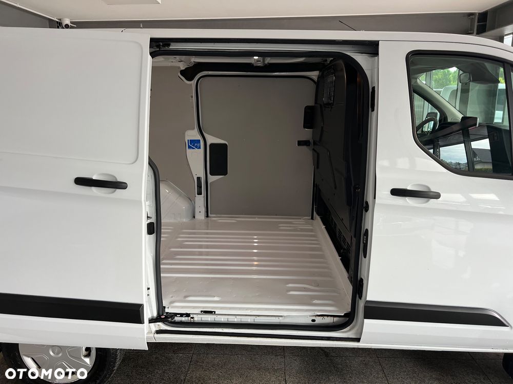 Ford Transit custom - 19
