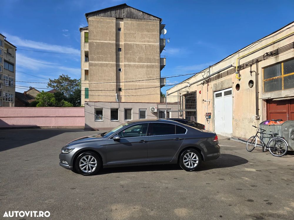 Volkswagen Passat 2.0 TDI DSG Comfortline - 40