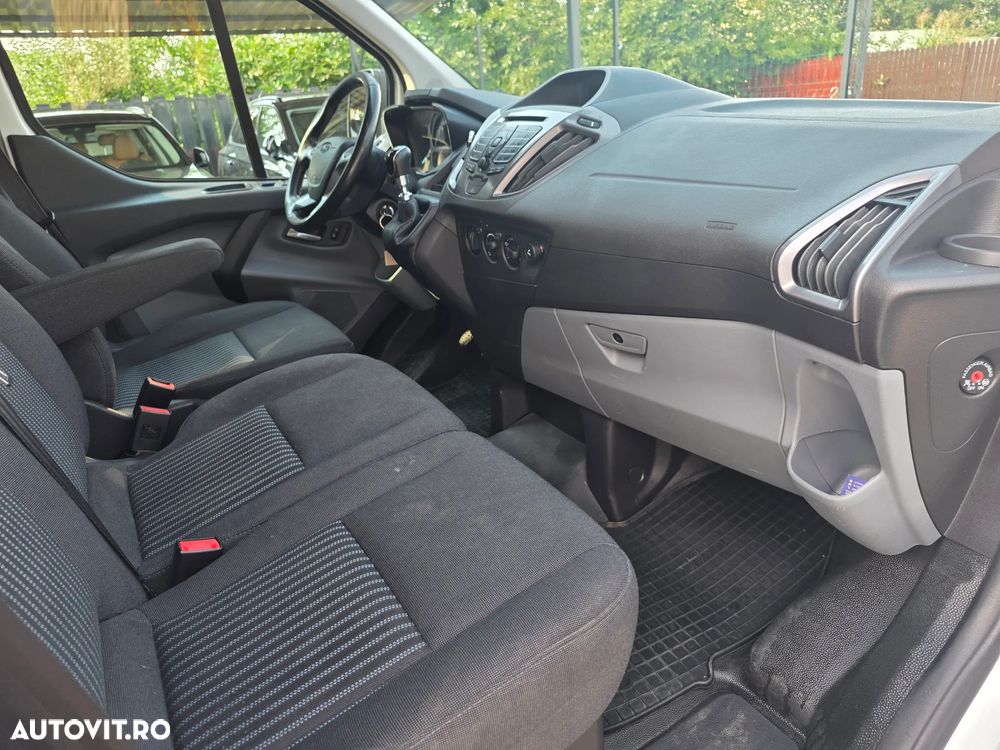 Ford TRANSIT CUSTOM - 25