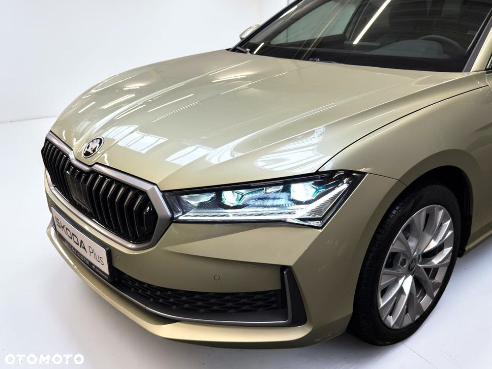 Skoda Superb 2.0 TDI SCR Selection DSG - 16