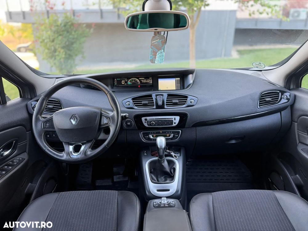 Renault Scenic - 11