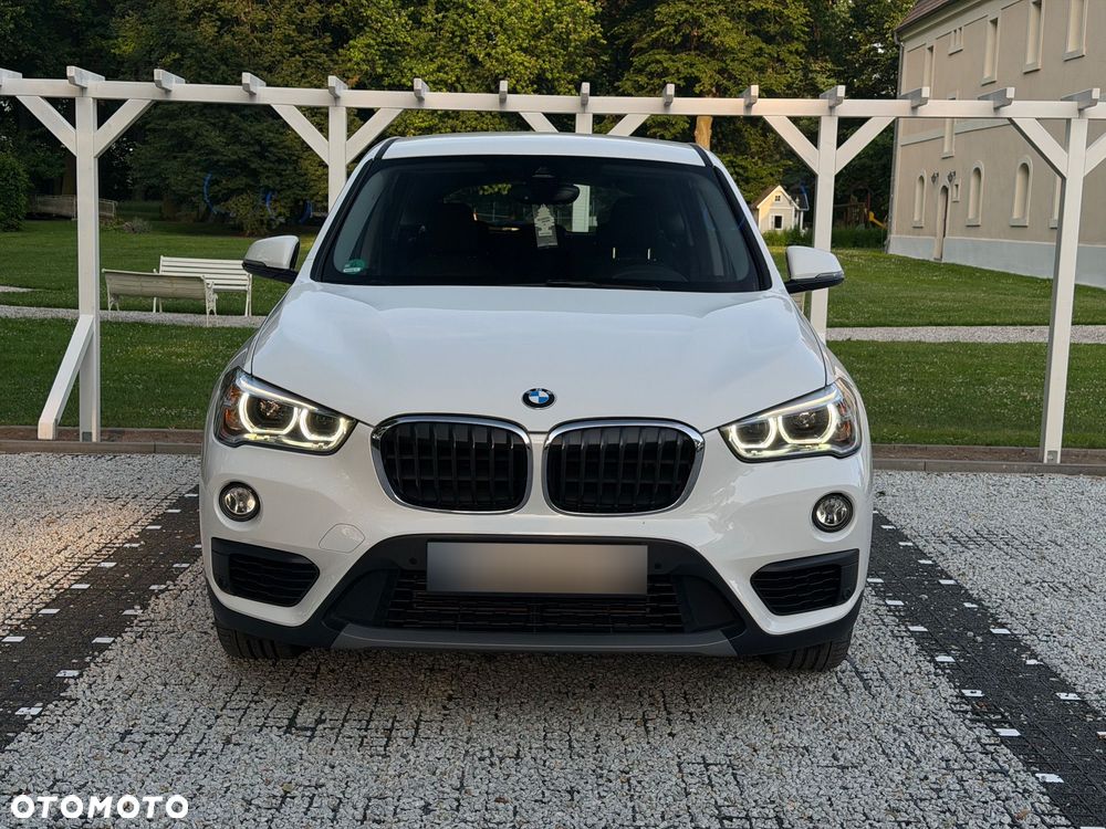 BMW X1 sDrive18d Business Edition - 8