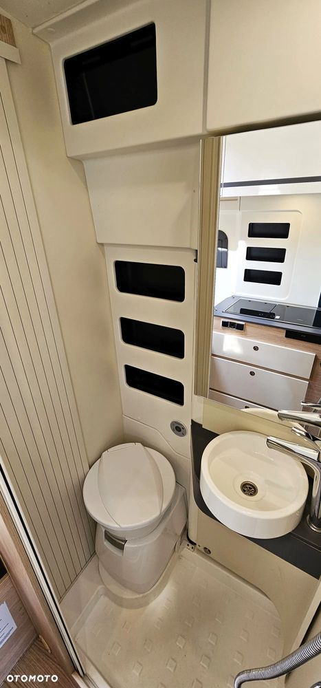 Giottiline GIOTTIVAN 60FT RAPIDO gr. SALON PL Ford Transit SKRZYNIA AUTOMATYCZNA RADIO 2DIN TRUMA DIESEL 4 OSOBOWY - 17