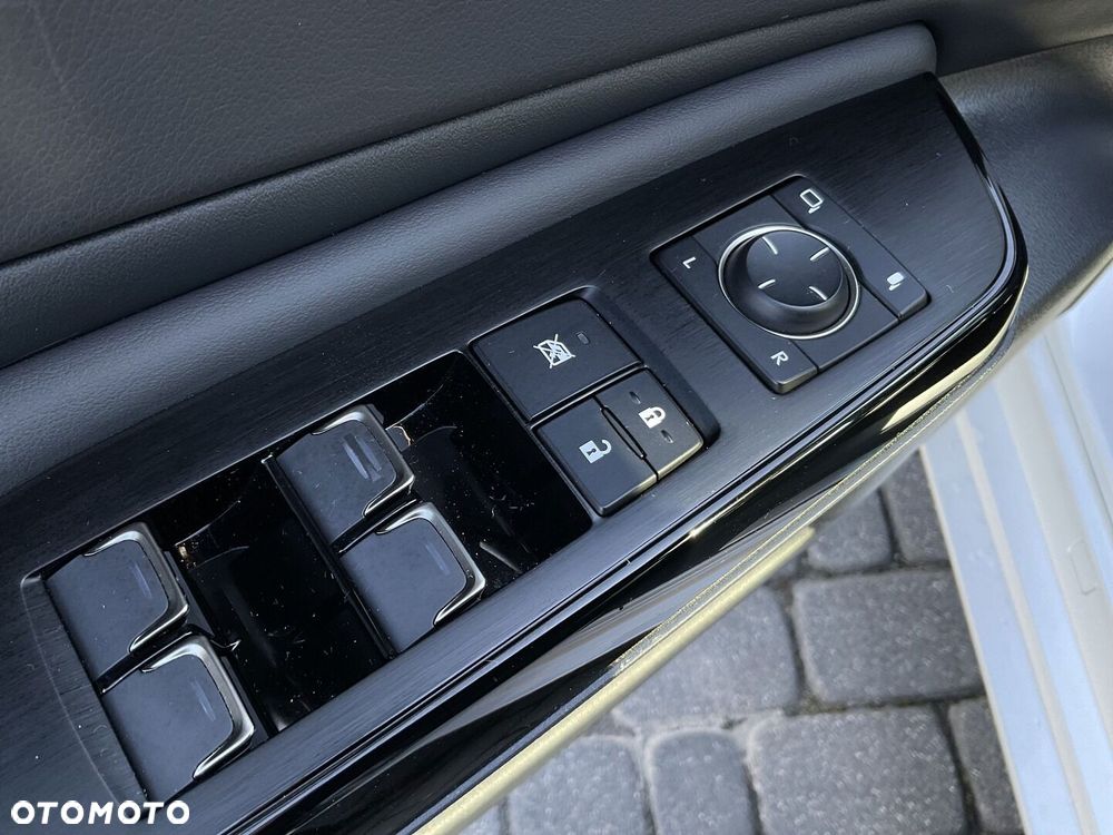 Lexus ES 300h Business Edition - 18