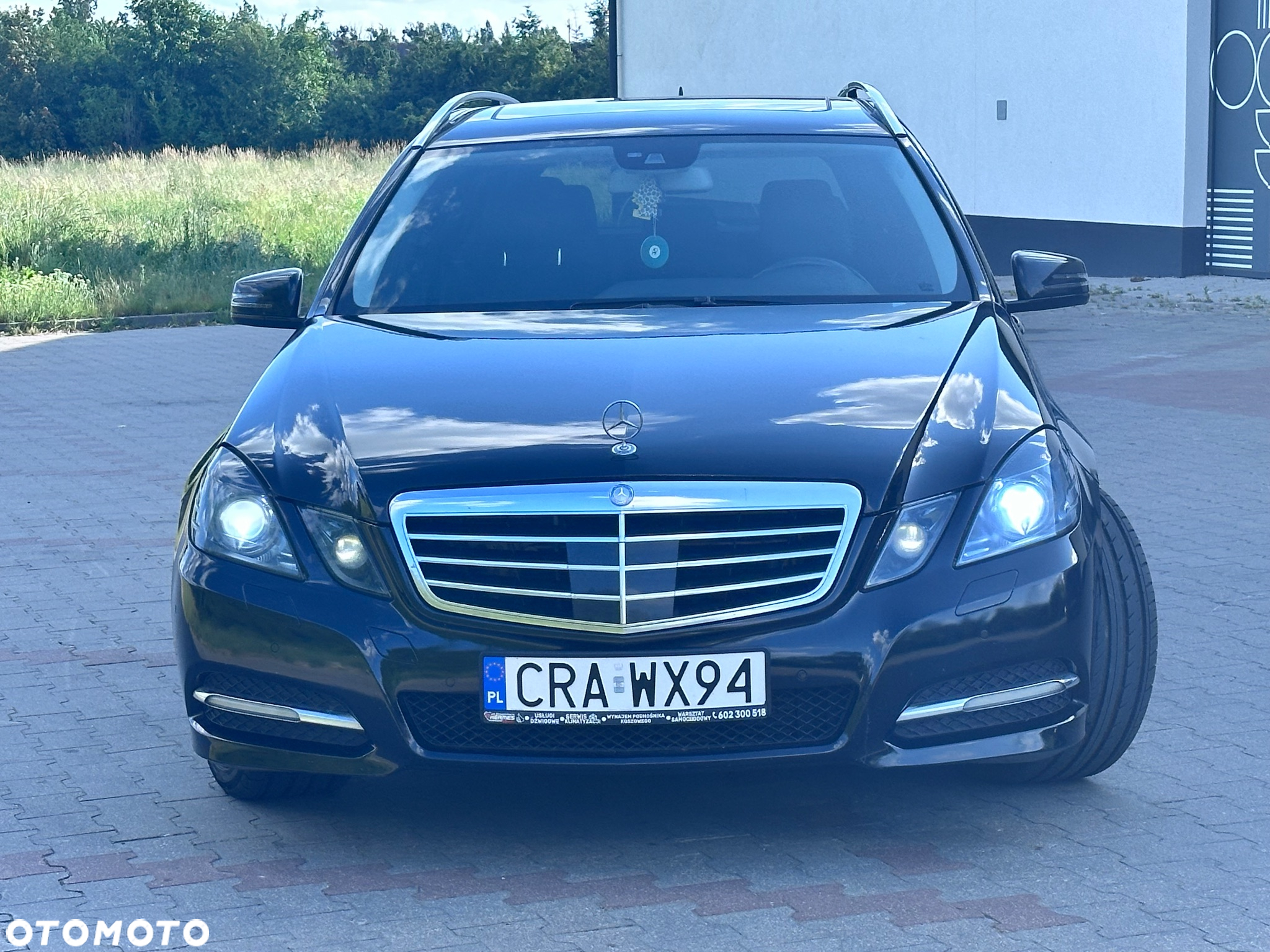 Mercedes-Benz Klasa E 300 CDI BlueEff Avantgarde - 9