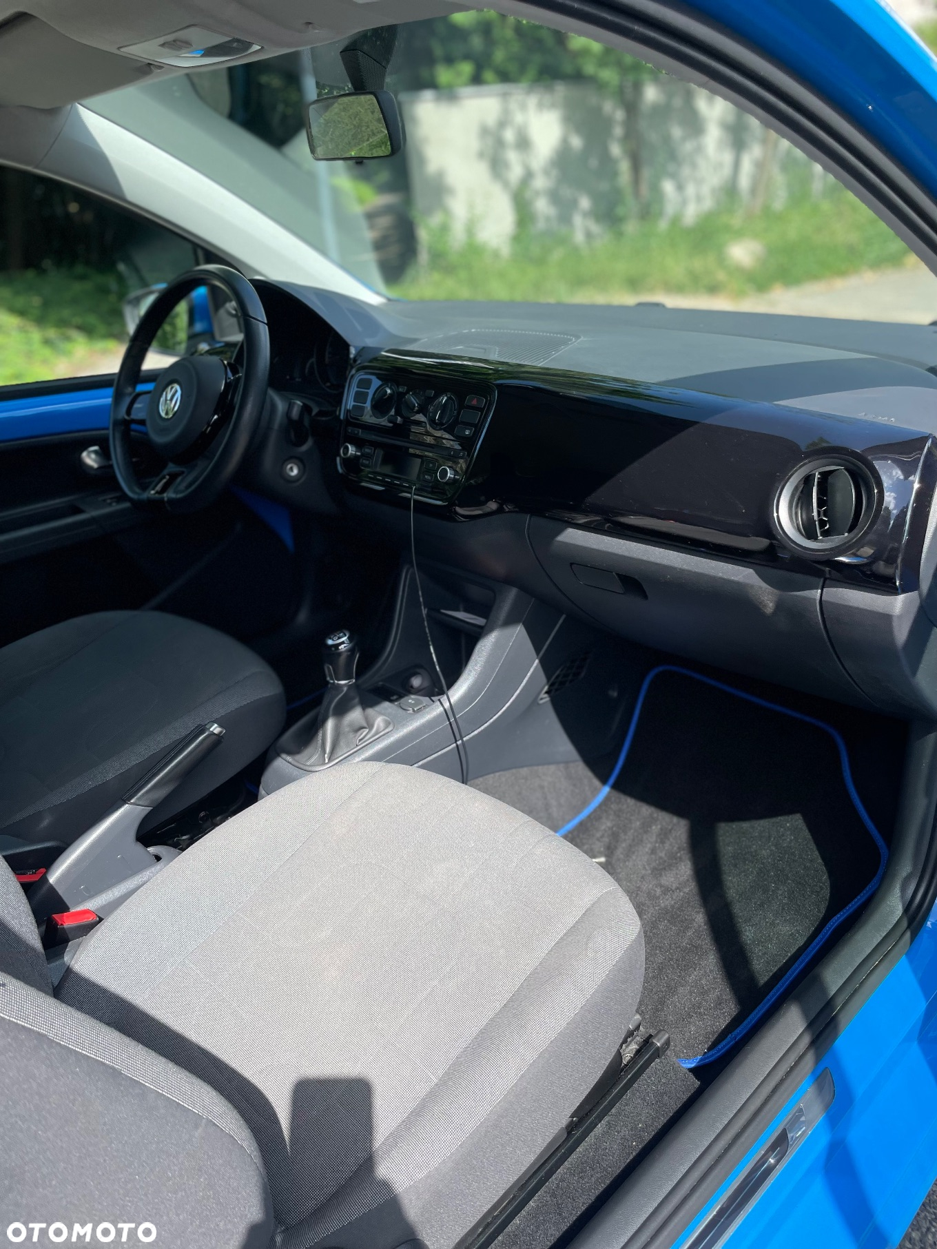 Volkswagen up! 1.0 move - 12