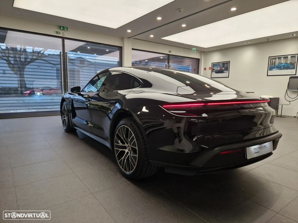 Porsche Taycan 4S - 3
