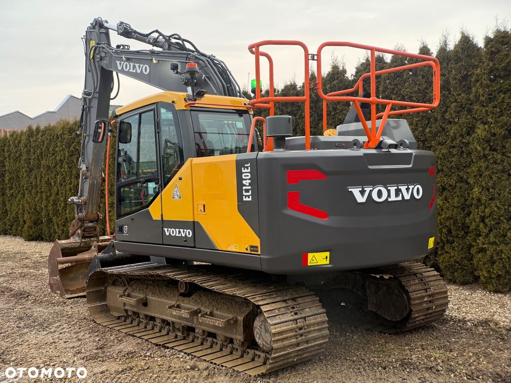 Volvo EC 140 EL - 4