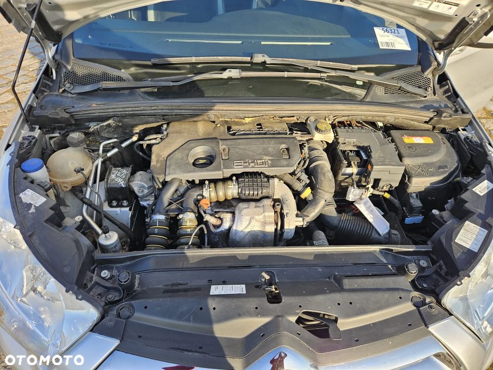 Citroën DS4 e-HDi 110 SoChic - 36