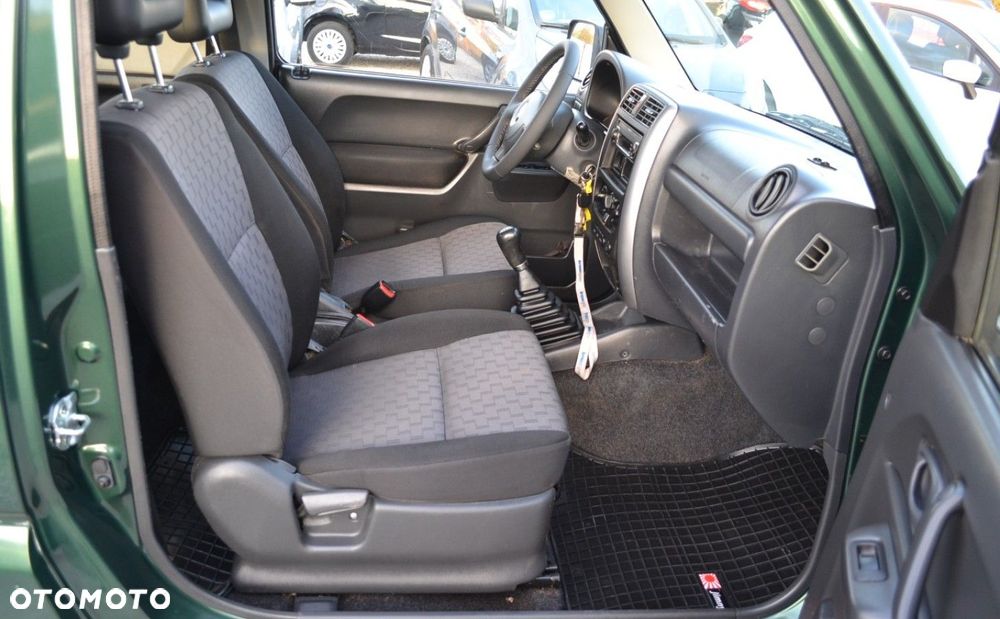 Suzuki Jimny 1.3 JX / Club - 26