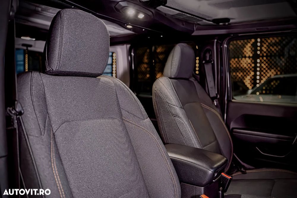 Jeep Wrangler 2.0 Turbo AT8 Sahara - 19