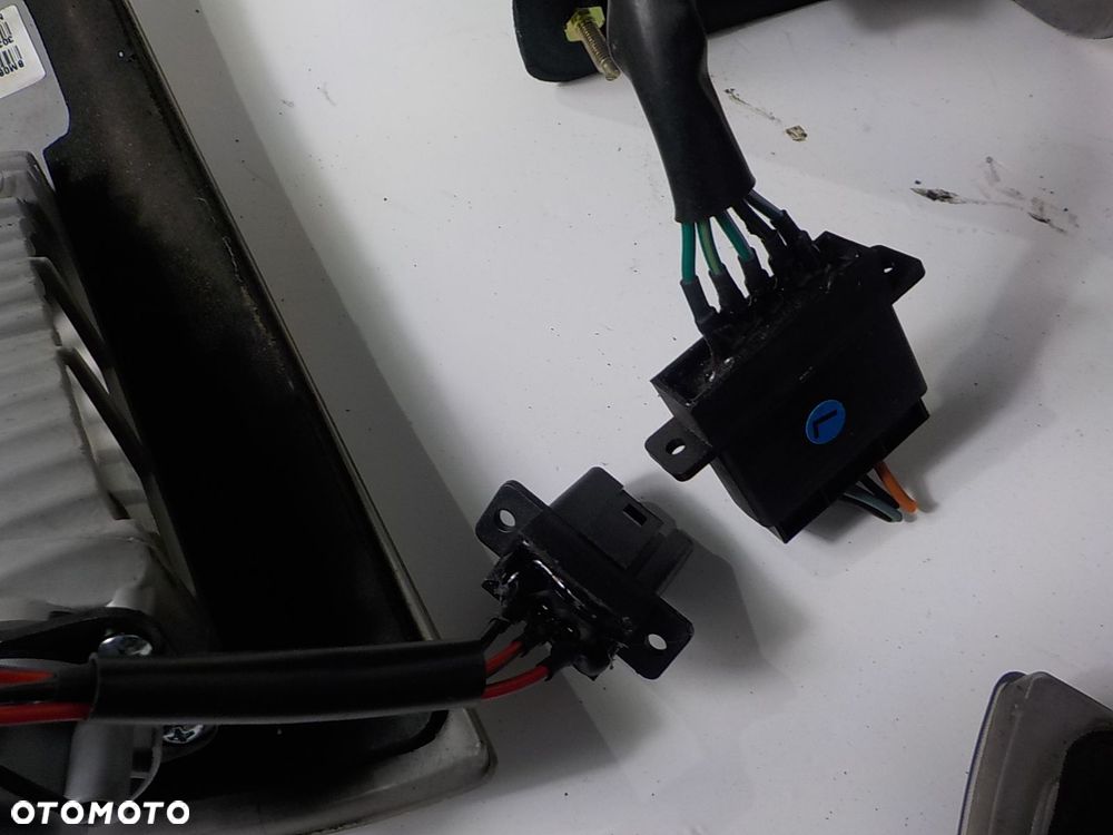 BMW X5 E53 LIFT LAMPA LEWA PRAWA TYLNA LEWY PRAWY TYŁ W KLAPĘ KOMPLET BIAŁE - 11