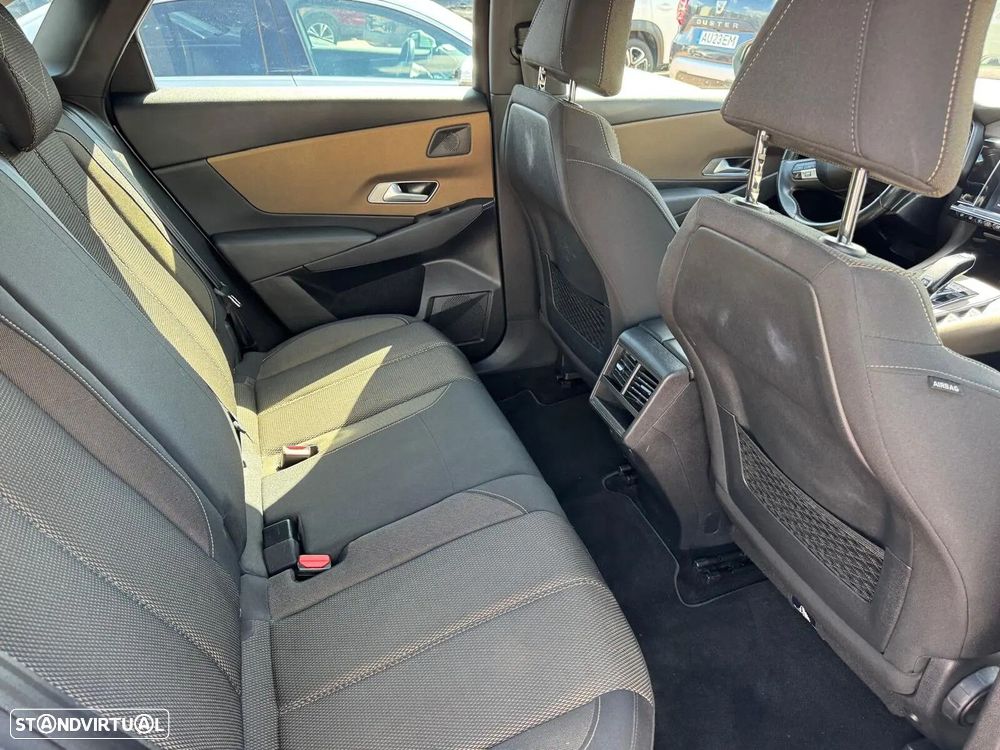 DS DS7 Crossback 1.5 BlueHDi Performance Line EAT8 - 17