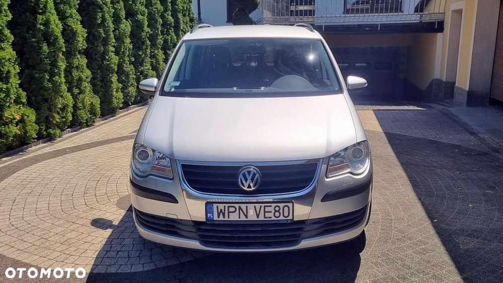 Volkswagen Touran - 9