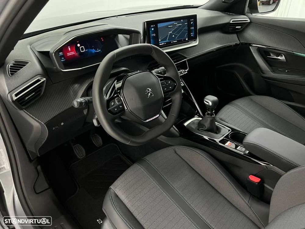 Peugeot 2008 1.2 PureTech Allure - 14