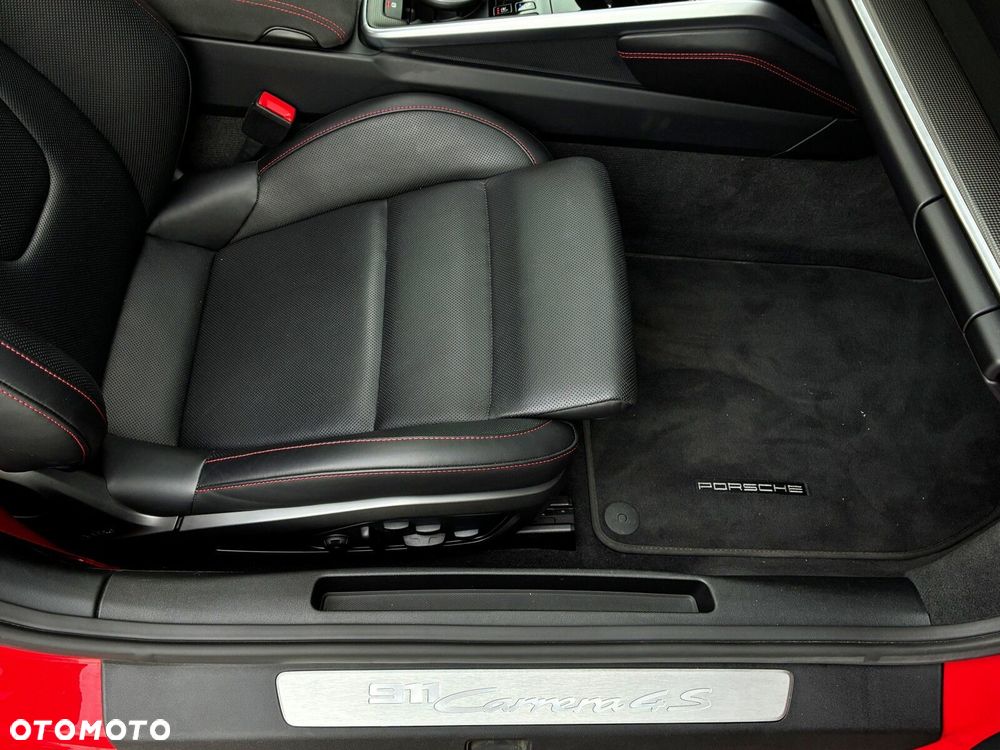 Porsche 911 - 36