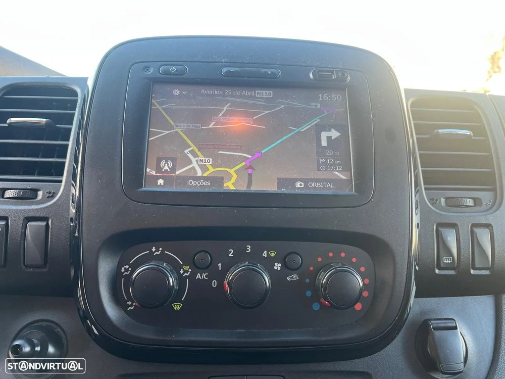 Opel Vivaro - 19