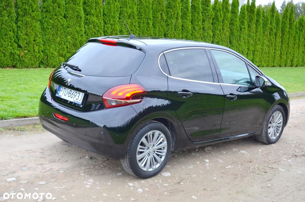 Peugeot 208 PureTech 110 Stop & Start EAT6 Allure - 5