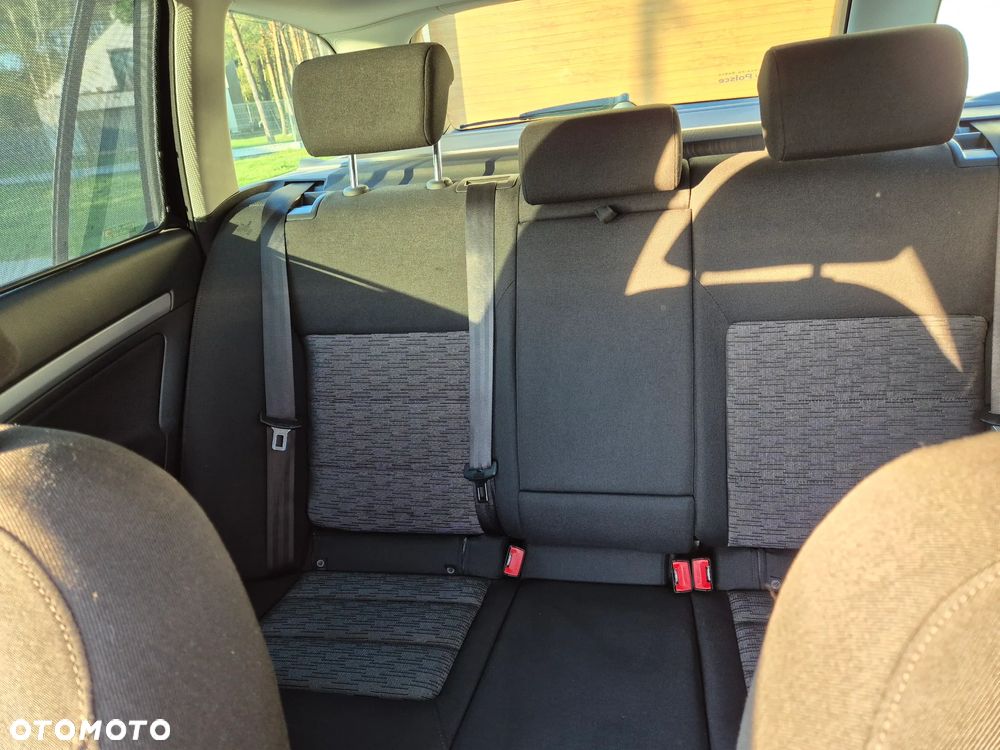 Skoda Octavia 1.6 - 25