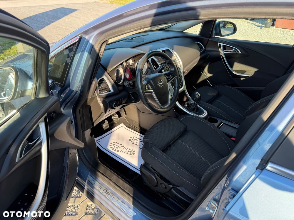 Opel Astra 1.4 Turbo Edition - 19