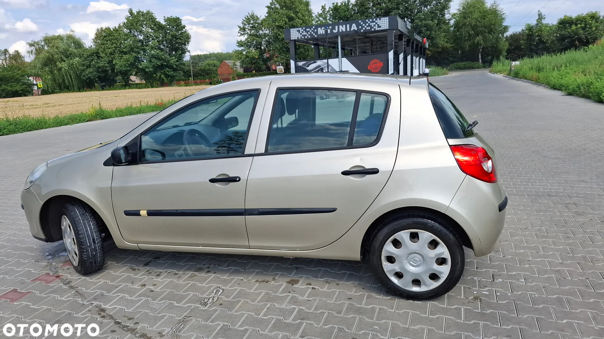 Renault Clio 1.2 16V Authentique - 2