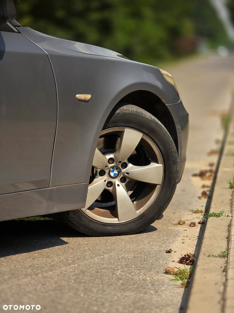 BMW Seria 5 525i - 39
