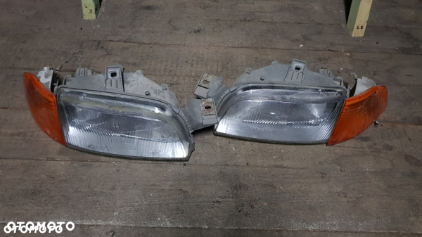 FIAT PUNTO I LAMPA PRZÓD LEWA
