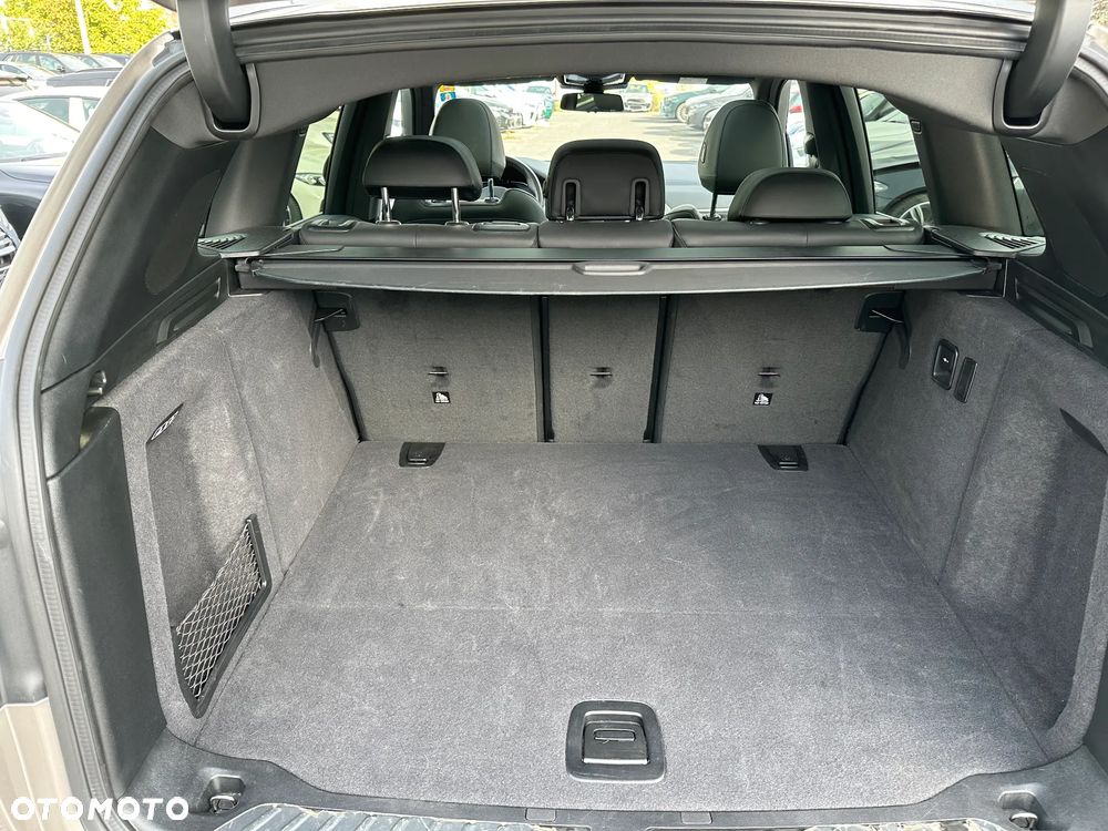 BMW iX3 80kWh Impressive - 24