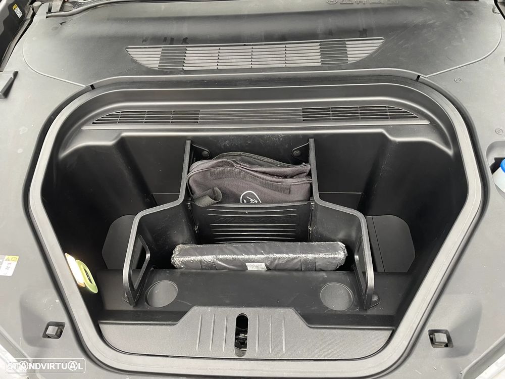 Ford Mustang Mach-E Standard - 37