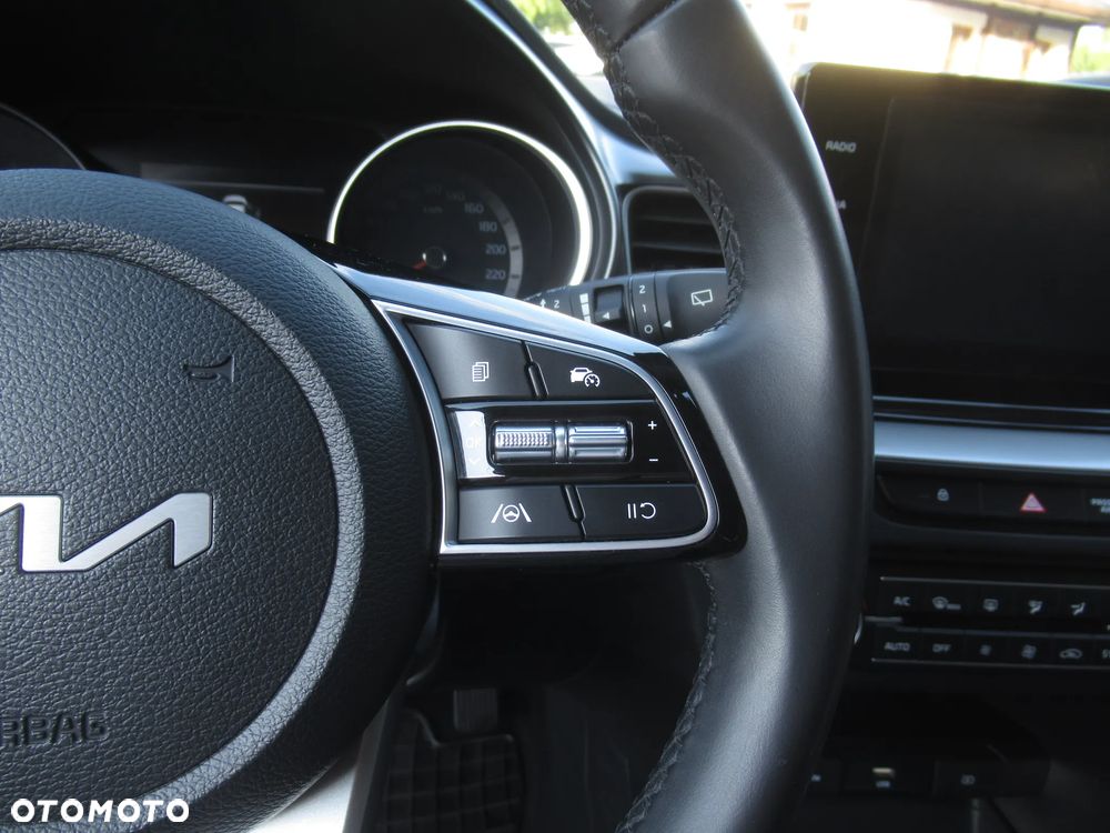 Kia Ceed 1.5 T-GDI M - 14