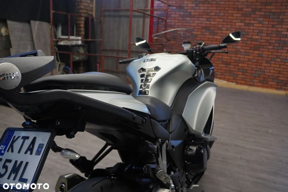 Kawasaki Z - 7