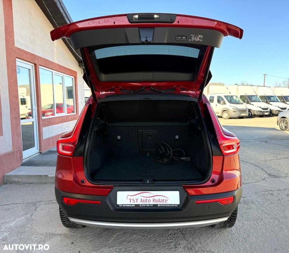 VOLVO XC40 2021 — imagine 41