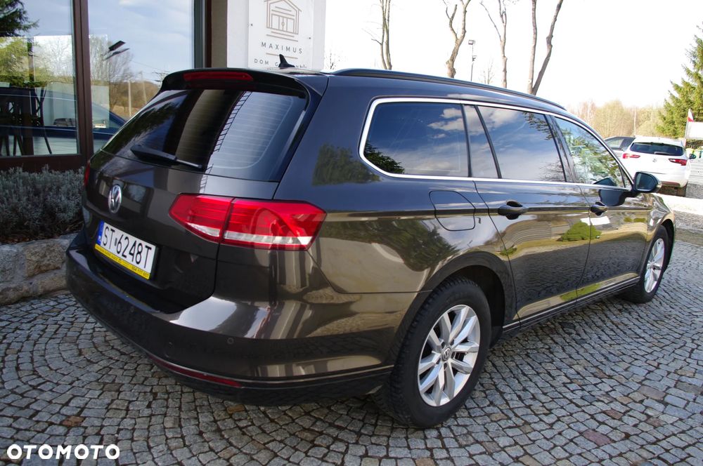 Volkswagen Passat 2.0 TDI (BlueMotion Technology) Comfortline - 9