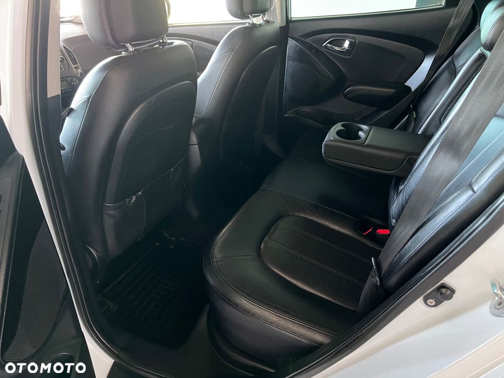 Hyundai ix35 - 23