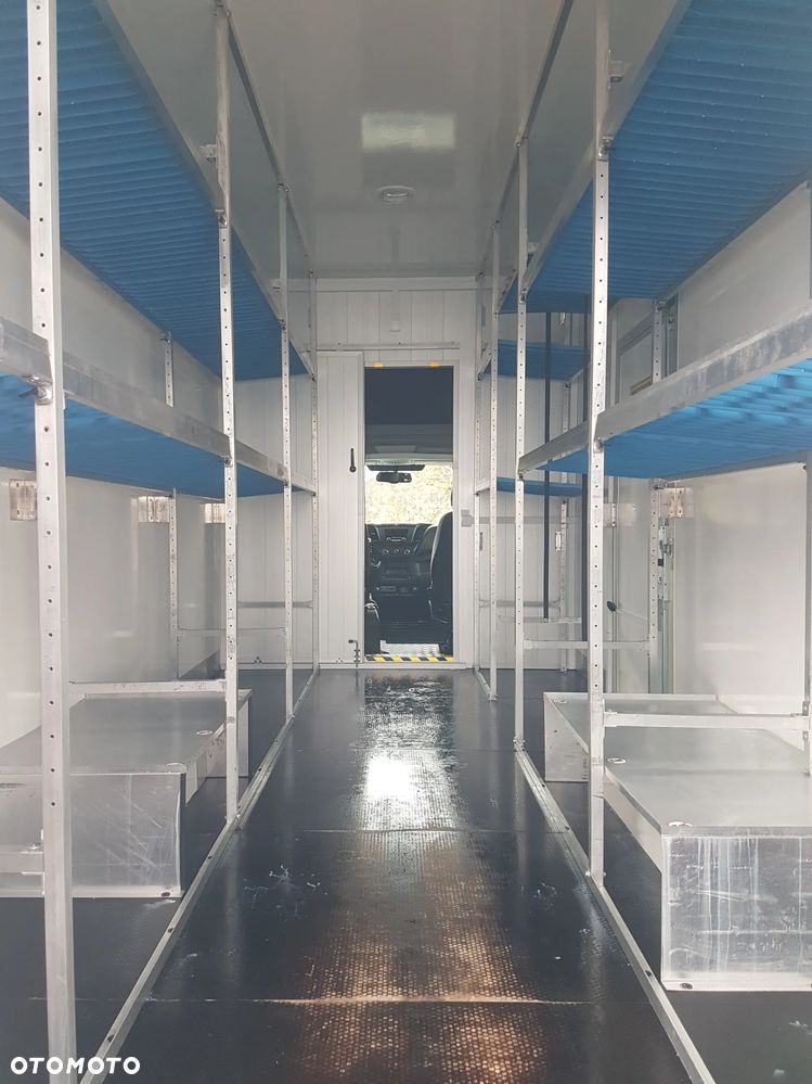 Iveco DAILY KONTENER NISKOPODŁOGOWY 4,43x2,24x2,43 SKLEP FOODTRUCK BAR KLIMA KONIOWÓZ KAMPER - 23