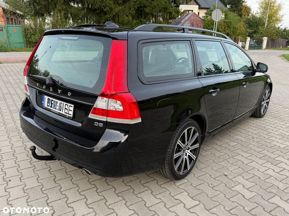 Volvo V70 D5 Geartronic Momentum - 8