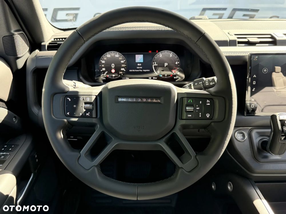 Land Rover Defender 110 D300 X-Dynamic HSE - 6