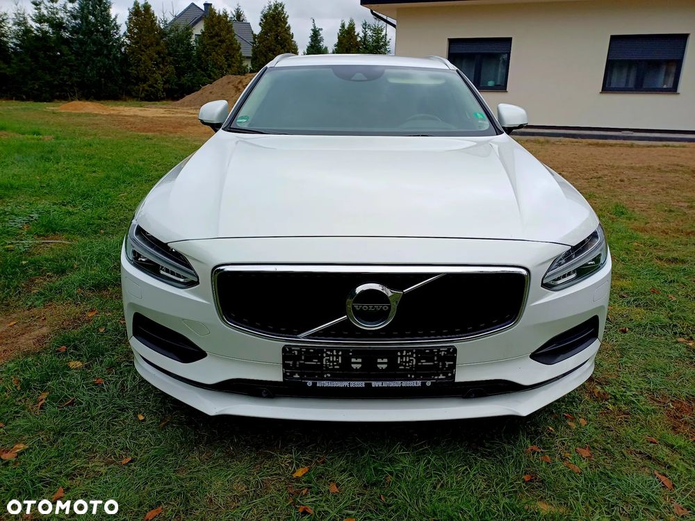 Volvo V90 D5 AWD Geartronic Momentum Pro - 9