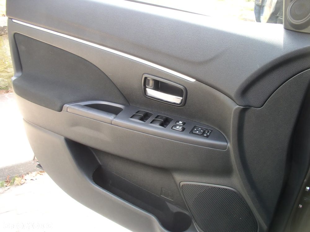 Mitsubishi ASX 1.6 2WD Diamant Edition+ - 10